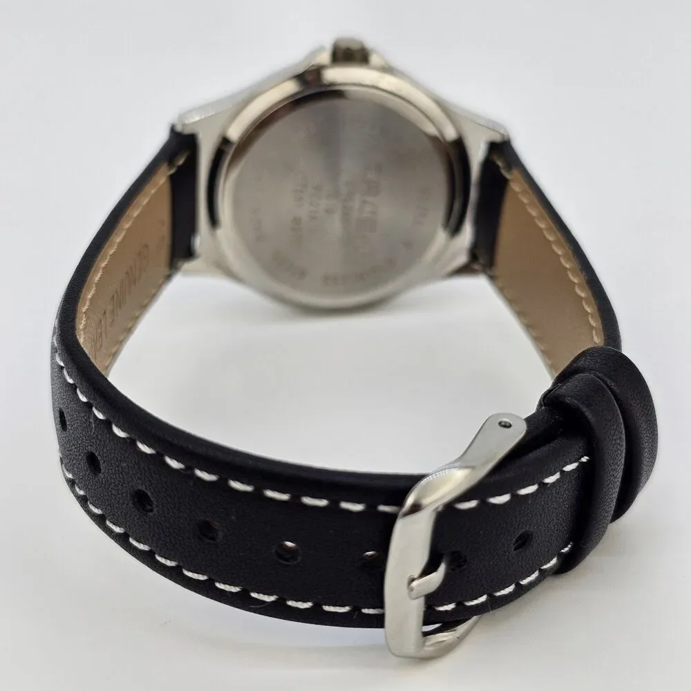 Gruen Women's Watch 36MM White Dial New Black White Leather Bands New‎ Battery